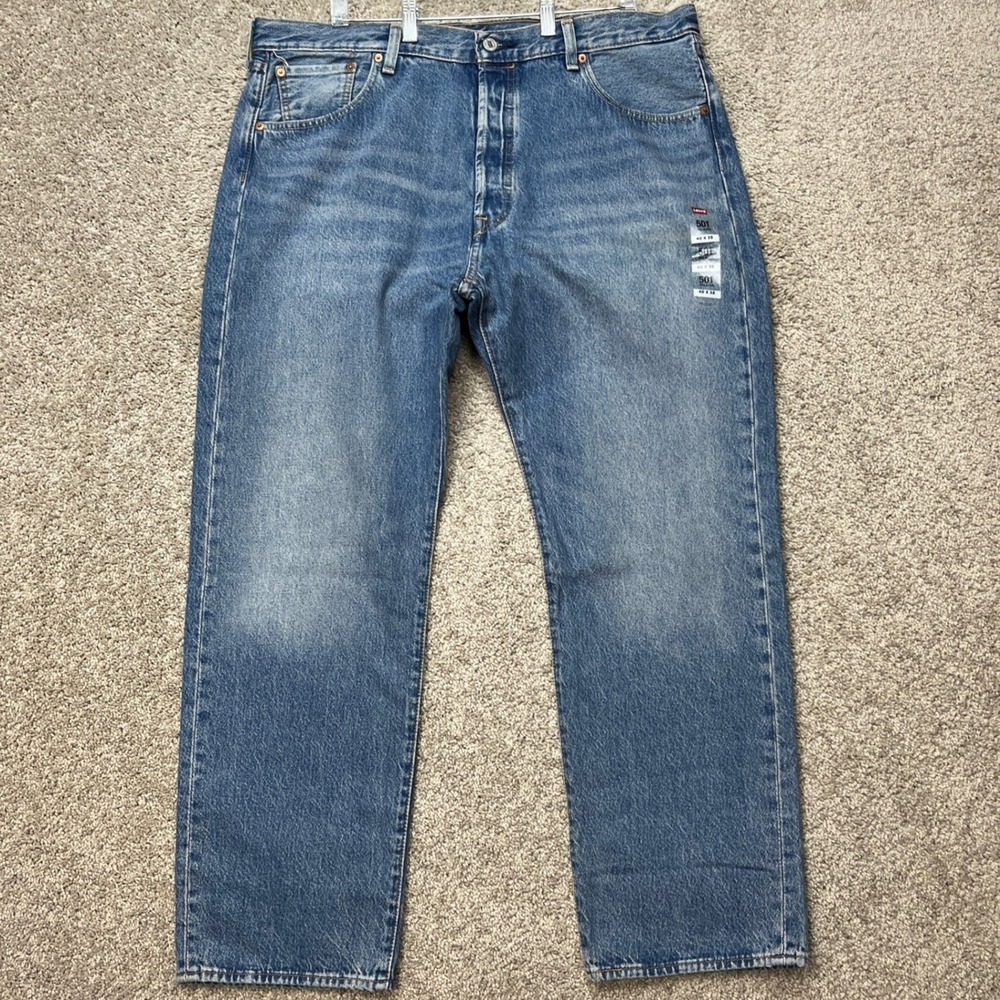 Levi's 501 Relaxed Jeans Mens 40x32 Medium Wash Straight Leg 5 Pocket Twill NEW
